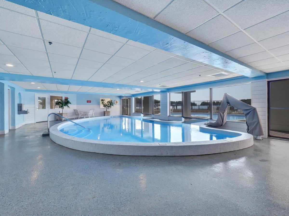 228 Edgewater Inn Charlevoix Ngoại thất bức ảnh