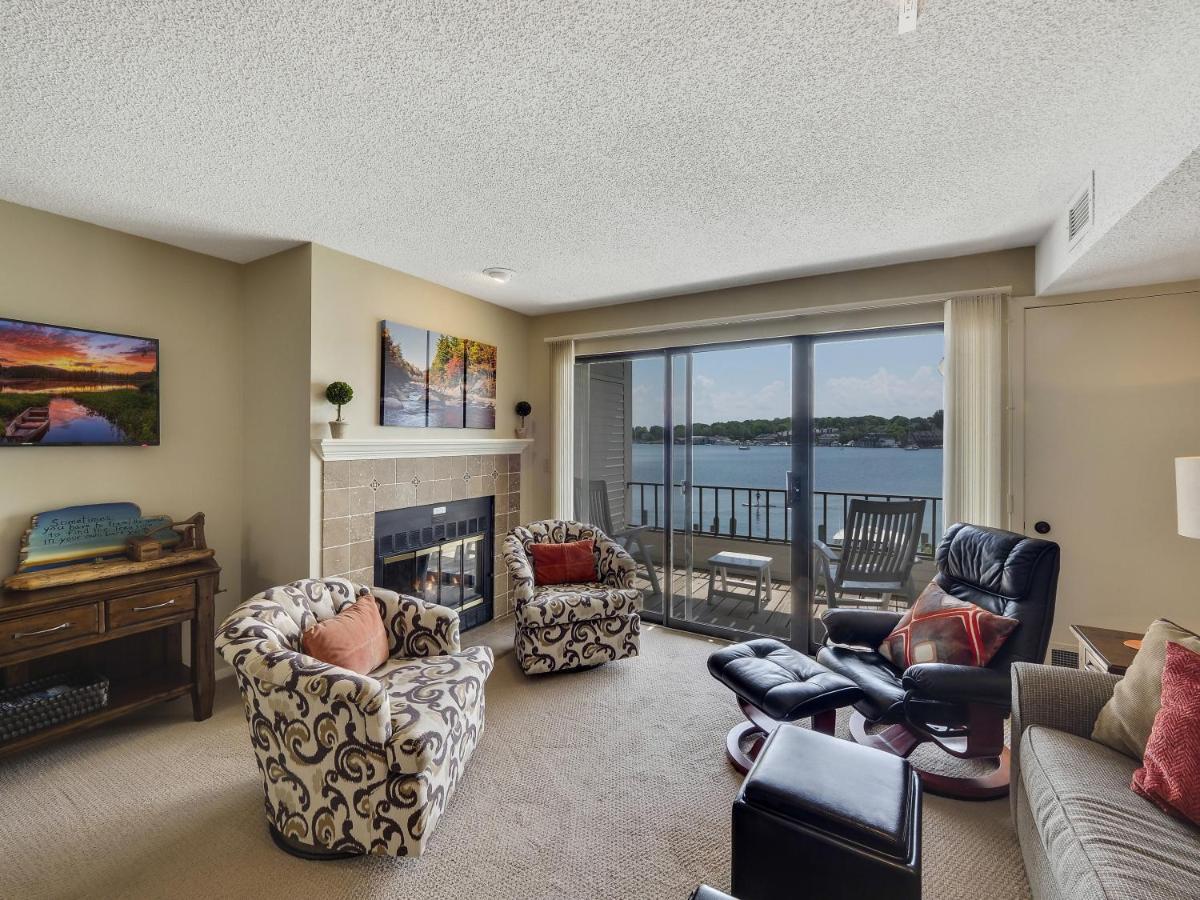 228 Edgewater Inn Charlevoix Ngoại thất bức ảnh