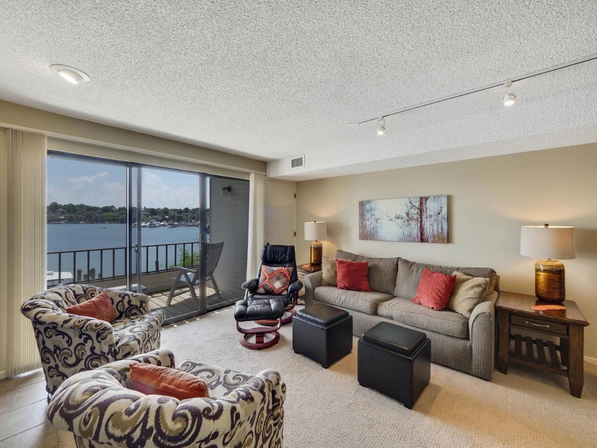 228 Edgewater Inn Charlevoix Ngoại thất bức ảnh